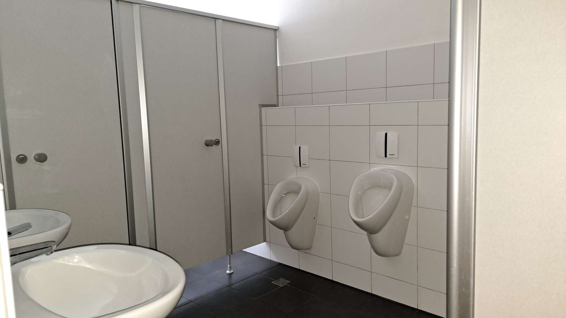WC Herren Gaststätte